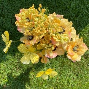 🌼 Bundle of Yellow Faux Florals NWT Fake Flowers